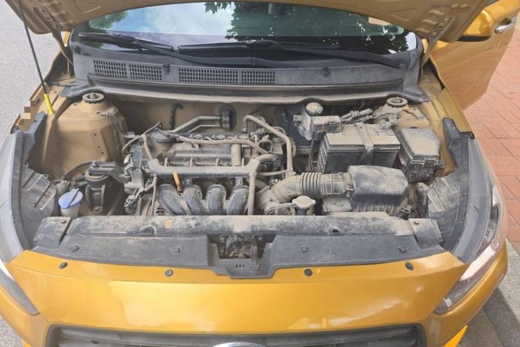 Used Hyundai Verna (older generation) 2017 1.4L Manual Refreshed Version China V Standard Engine Bay
