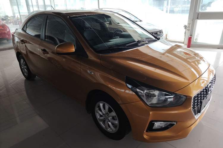 Used Hyundai Verna (older generation) 2017 1.4L Automatic YueXiang Edition China V-standard Front Right 45 Deg