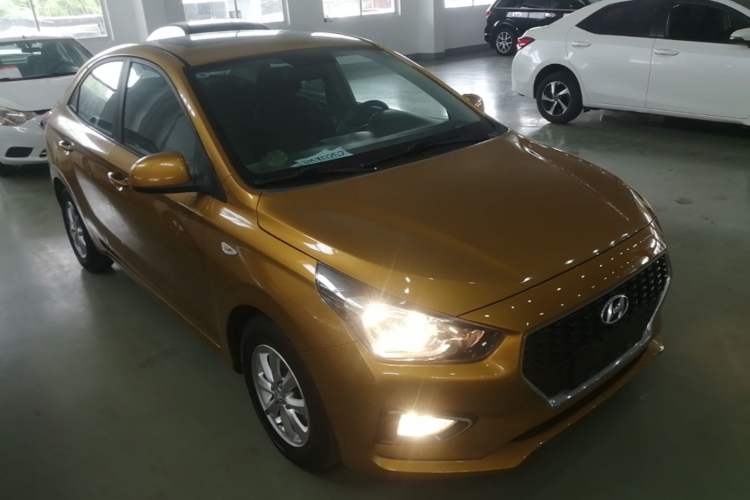 Used Hyundai Verna (older generation) 2017 1.4L Automatic YueXiang Edition China V-standard Front Right 45 Deg