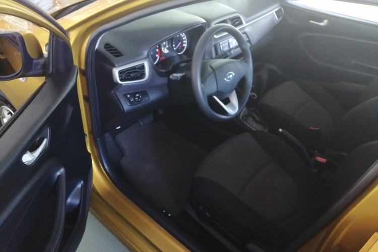 Used Hyundai Verna (older generation) 2017 1.4L Automatic YueXiang Edition China V-standard Interior 3