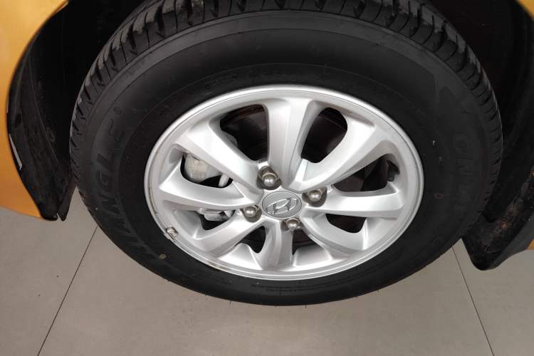 Used Hyundai Verna (older generation) 2017 1.4L Automatic YueXiang Edition China V-standard Left Front Wheel Hub