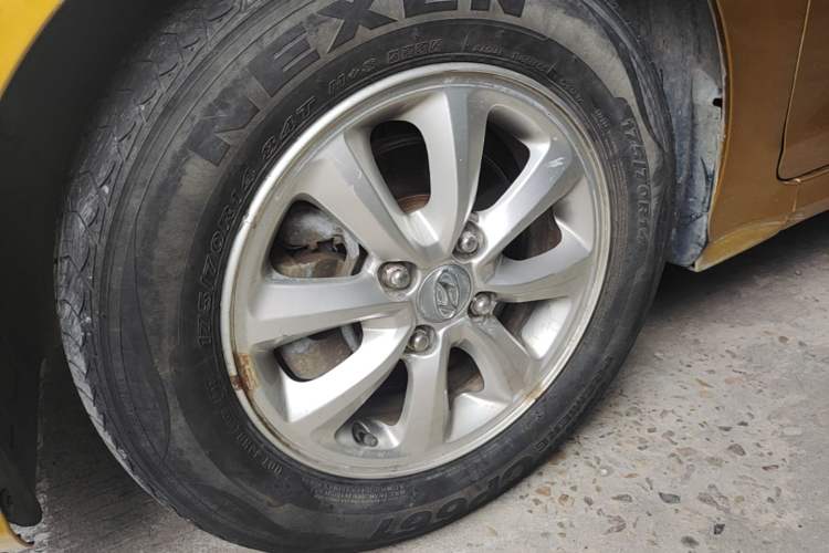Used Hyundai Verna (older generation) 2017 1.4L Automatic YueXiang Edition China V-standard Left Front Wheel Hub