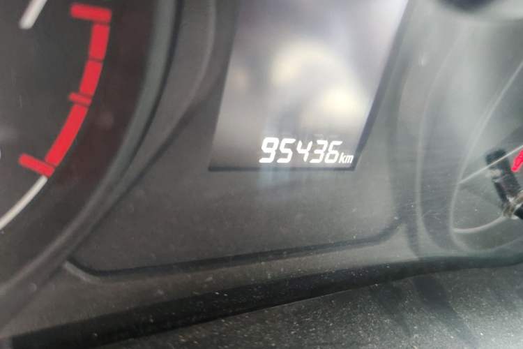 Used Hyundai Verna (older generation) 2017 1.4L Automatic YueXiang Edition China V-standard Odometer Close Up