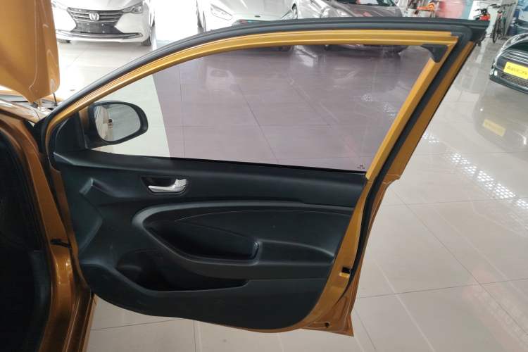 Used Hyundai Verna (older generation) 2017 1.4L Automatic YueXiang Edition China V-standard Right Front Door Interior