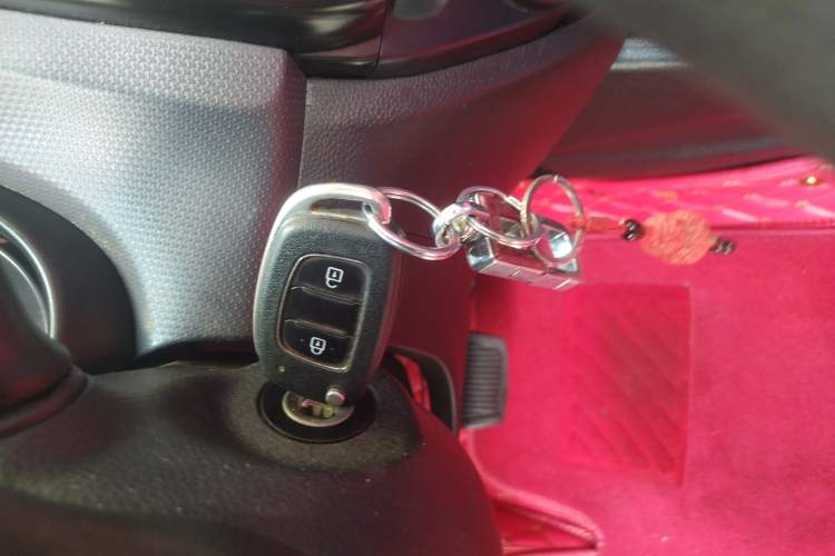 Used Hyundai Verna (older generation) 2017 1.4L Automatic YueXiang Edition China V-standard Vehicle Key