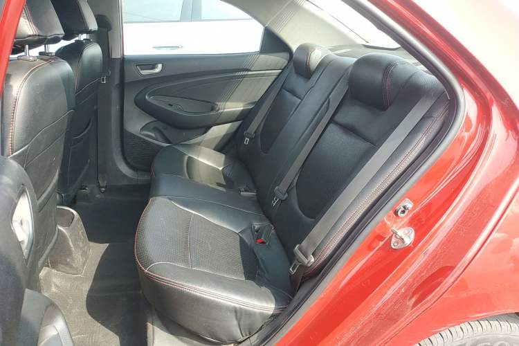 Used Hyundai Verna (older generation) 2020 1.4L Manual GL Refreshed Edition Left Rear Seat