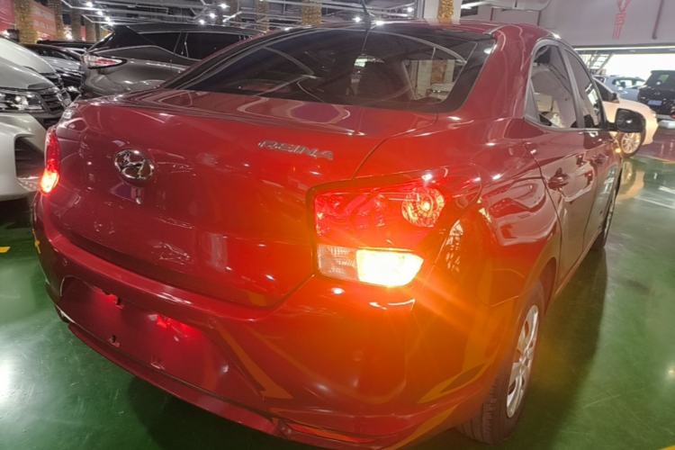 Used Hyundai Verna (older generation) 2020 1.4L Manual GL Refreshed Edition Rear Right 45 Deg