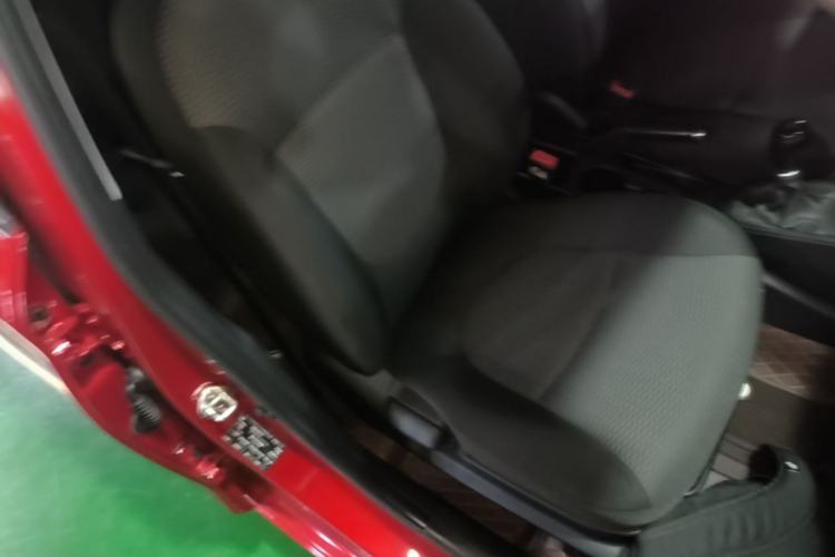 Used Hyundai Verna (older generation) 2020 1.4L Manual GL Refreshed Edition Right Front Seat