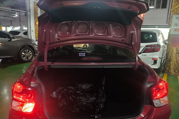 Used Hyundai Verna (older generation) 2020 1.4L Manual GL Refreshed Edition Trunk