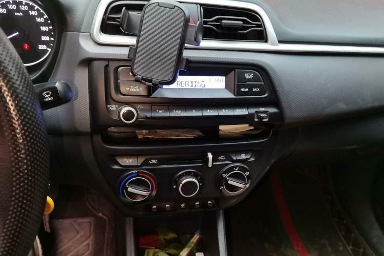 Used Hyundai Verna (older generation) 2020 1.4L Manual GL Refreshed Edition Audio And AC Panel