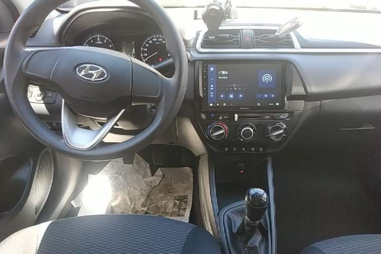 Used Hyundai Verna (older generation) 2020 1.4L Manual GL Refreshed Edition Audio And AC Panel