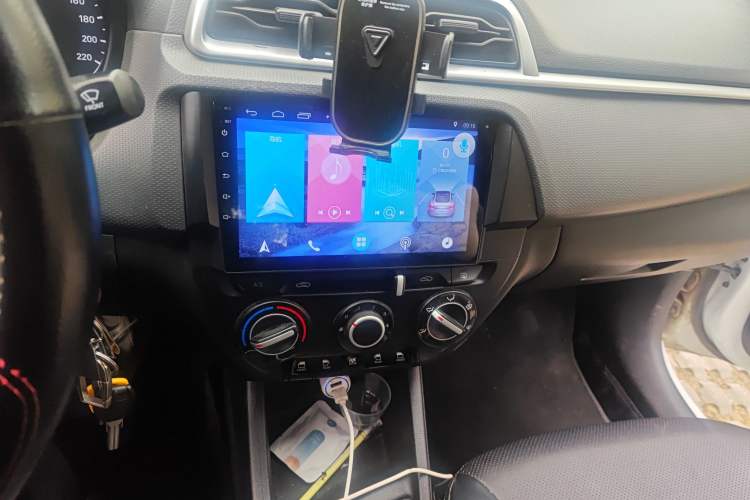 Used Hyundai Verna (older generation) 2020 1.4L Manual GL Refreshed Edition Audio And AC Panel