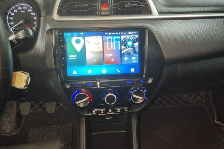 Used Hyundai Verna (older generation) 2020 1.4L Manual GL Refreshed Edition Audio And AC Panel