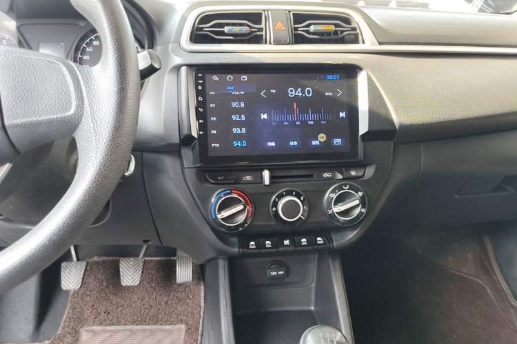 Used Hyundai Verna (older generation) 2020 1.4L Manual GL Refreshed Edition Audio And AC Panel