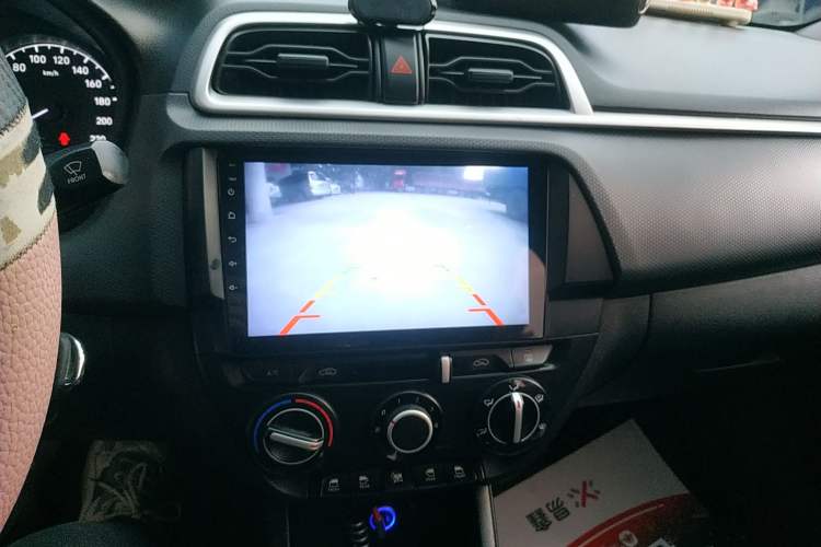 Used Hyundai Verna (older generation) 2020 1.4L Manual GL Refreshed Edition Audio And AC Panel