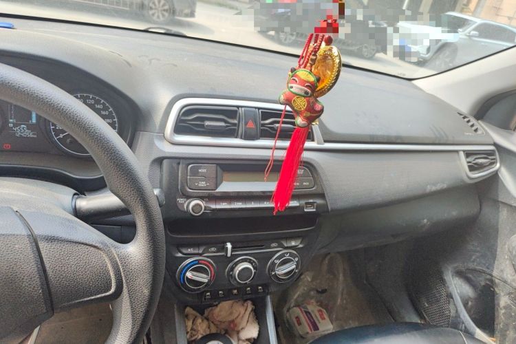 Used Hyundai Verna (older generation) 2020 1.4L Manual GL Refreshed Edition Audio And AC Panel