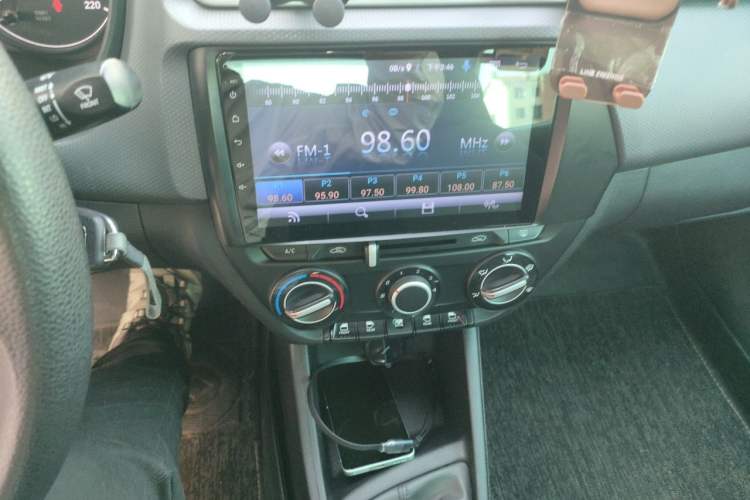 Used Hyundai Verna (older generation) 2020 1.4L Manual GL Refreshed Edition Audio And AC Panel