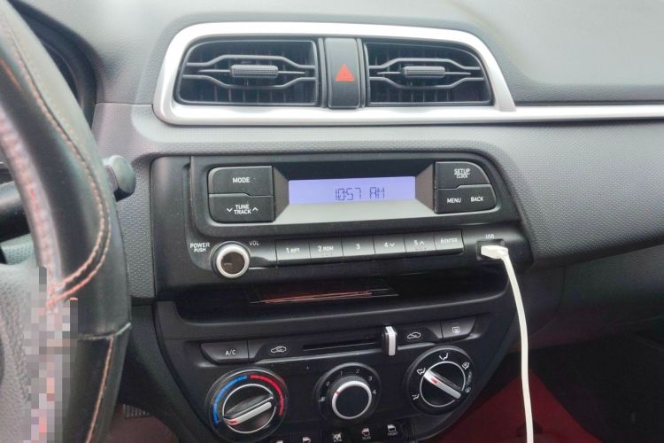 Used Hyundai Verna (older generation) 2020 1.4L Manual GL Refreshed Edition Audio And AC Panel
