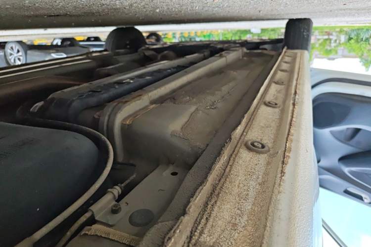 Used Hyundai Verna (older generation) 2020 1.4L Manual GL Refreshed Edition Chassis Rear Left