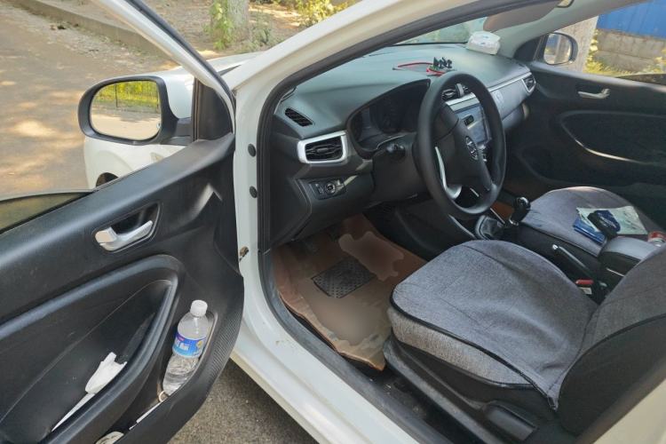 Used Hyundai Verna (older generation) 2020 1.4L Manual GLS Vibrant Edition Driver Seat