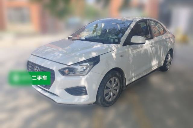 Hyundai Verna (older generation) 2020 1.4L Manual GL Refreshed Edition usado