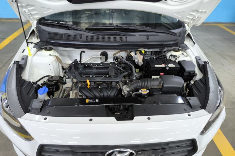 Used Hyundai Verna (older generation) 2020 1.4L Manual GL Refreshed Edition Engine Bay