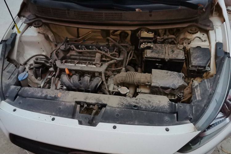 Used Hyundai Verna (older generation) 2020 1.4L Manual GL Refreshed Edition Engine Bay
