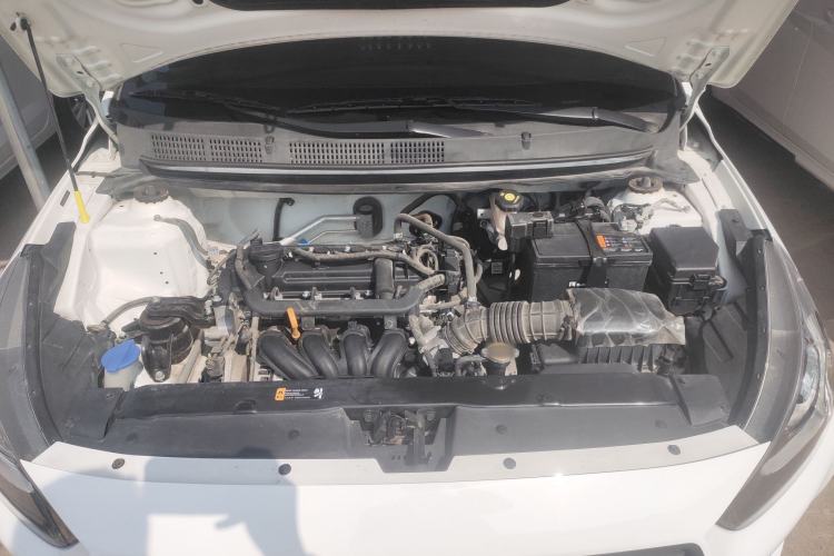 Used Hyundai Verna (older generation) 2020 1.4L Manual GL Refreshed Edition Engine Bay