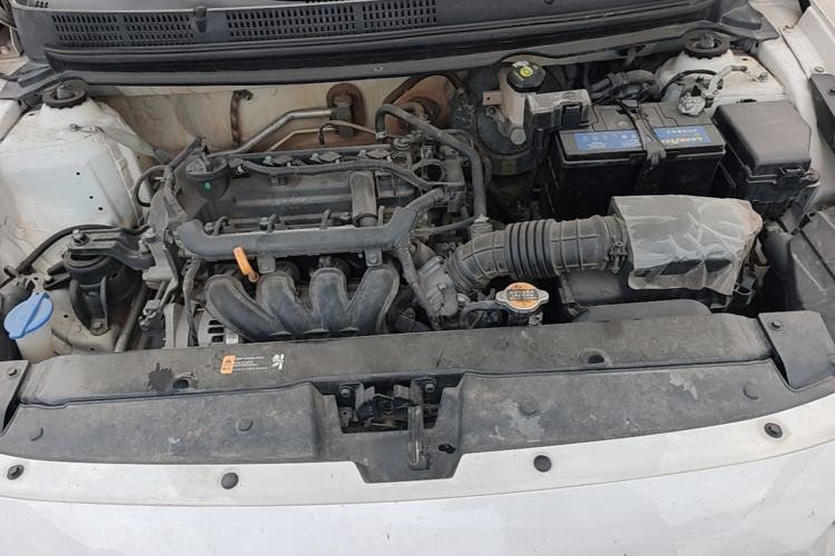Used Hyundai Verna (older generation) 2020 1.4L Manual GL Refreshed Edition Engine Bay