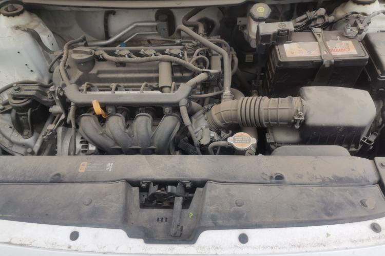 Used Hyundai Verna (older generation) 2020 1.4L Manual GLS Vibrant Edition Engine Bay
