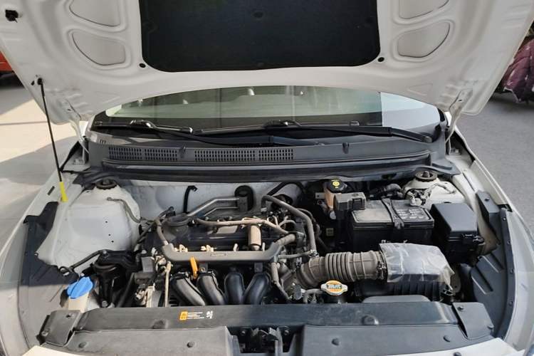 Used Hyundai Verna (older generation) 2020 1.4L Manual GL Refreshed Edition Engine Bay