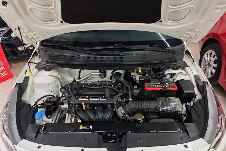 Used Hyundai Verna (older generation) 2020 1.4L Manual GL Refreshed Edition Engine Bay