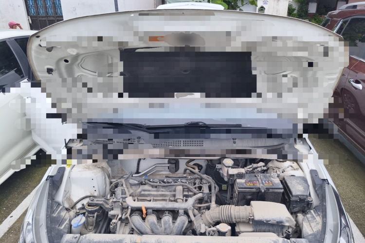 Used Hyundai Verna (older generation) 2020 1.4L Manual GL Refreshed Edition Engine Bay