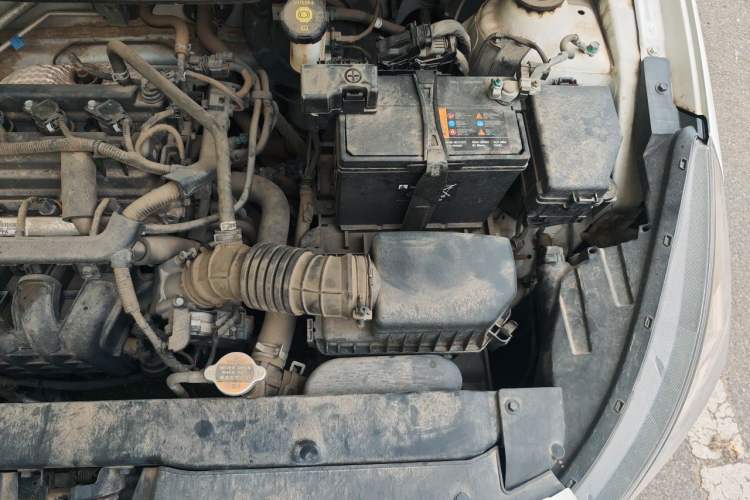 Used Hyundai Verna (older generation) 2020 1.4L Manual GL Refreshed Edition Engine Bay Left