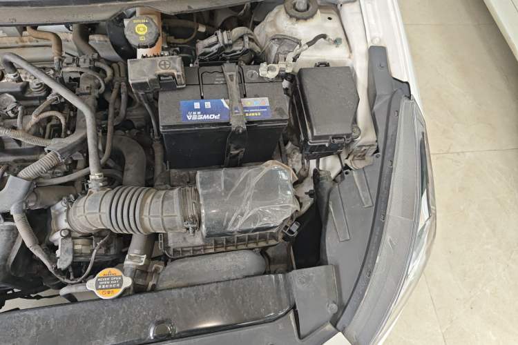 Used Hyundai Verna (older generation) 2020 1.4L Manual GL Refreshed Edition Engine Bay Left