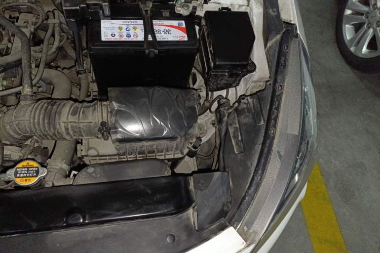 Used Hyundai Verna (older generation) 2020 1.4L Manual GL Refreshed Edition Engine Bay Left
