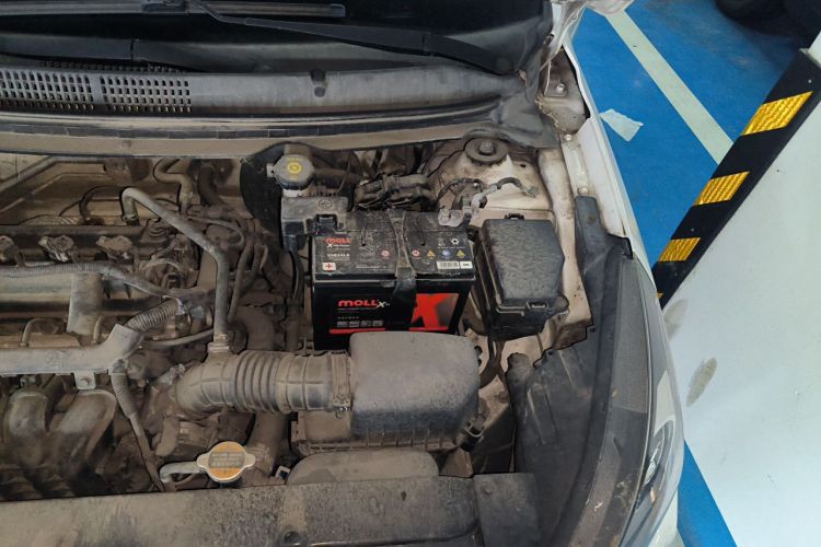 Used Hyundai Verna (older generation) 2020 1.4L Manual GL Refreshed Edition Engine Bay Left