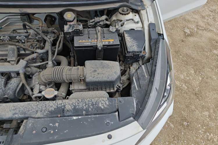 Used Hyundai Verna (older generation) 2020 1.4L Manual GL Refreshed Edition Engine Bay Left