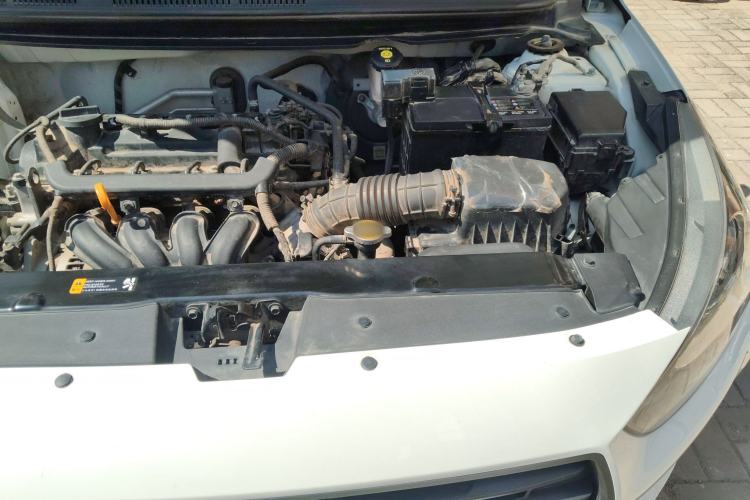 Used Hyundai Verna (older generation) 2020 1.4L Manual GL Refreshed Edition Engine Bay Left