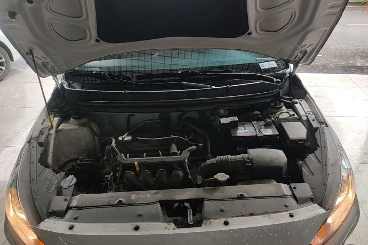 Used Hyundai Verna (older generation) 2020 1.4L Manual GL Refreshed Edition Engine Bay