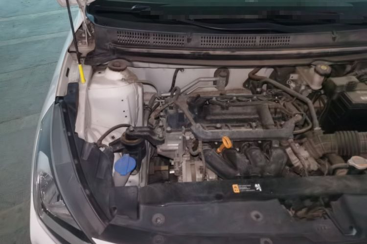 Used Hyundai Verna (older generation) 2020 1.4L Manual GL Refreshed Edition Engine Bay Right
