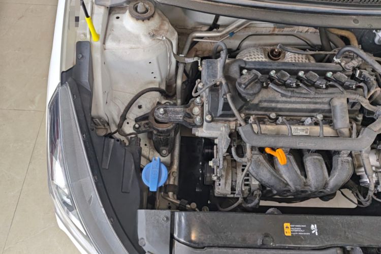 Used Hyundai Verna (older generation) 2020 1.4L Manual GL Refreshed Edition Engine Bay Right