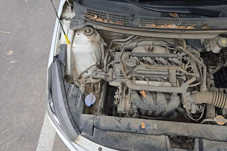 Used Hyundai Verna (older generation) 2020 1.4L Manual GL Refreshed Edition Engine Bay Right