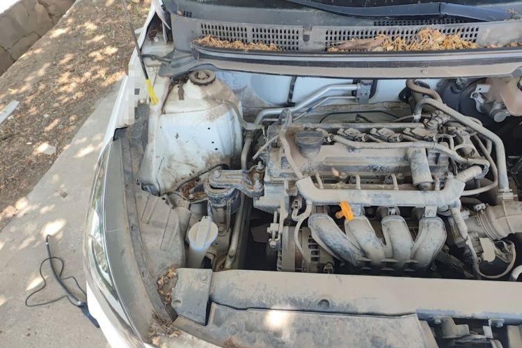 Used Hyundai Verna (older generation) 2020 1.4L Manual GL Refreshed Edition Engine Bay Right