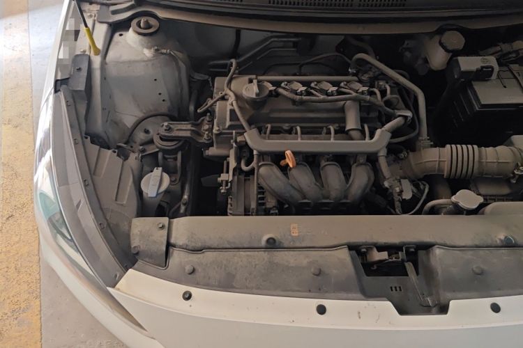 Used Hyundai Verna (older generation) 2020 1.4L Manual GL Refreshed Edition Engine Bay Right
