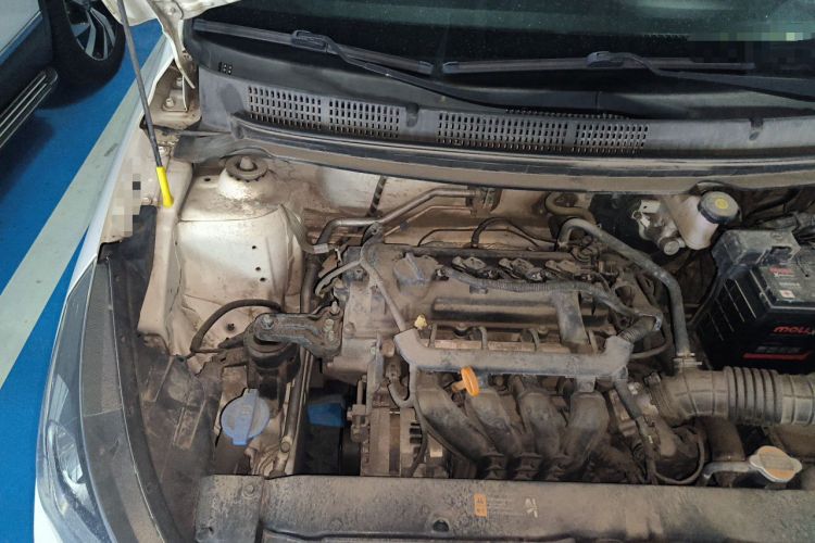Used Hyundai Verna (older generation) 2020 1.4L Manual GL Refreshed Edition Engine Bay Right
