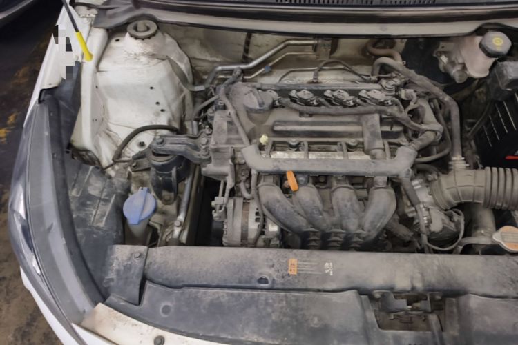 Used Hyundai Verna (older generation) 2020 1.4L Manual GL Refreshed Edition Engine Bay Right
