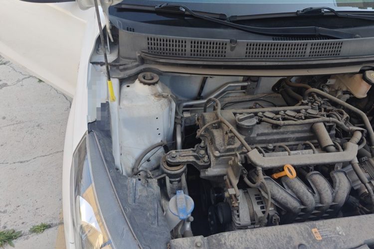 Used Hyundai Verna (older generation) 2020 1.4L Manual GL Refreshed Edition Engine Bay Right