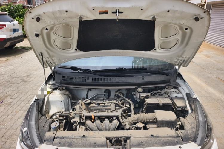 Used Hyundai Verna (older generation) 2020 1.4L Manual GL Refreshed Edition Engine Bay