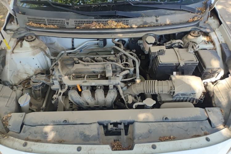 Used Hyundai Verna (older generation) 2020 1.4L Manual GL Refreshed Edition Engine Bay